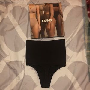 SKIMS core control solution wear